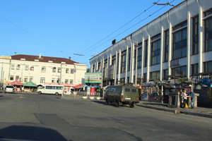 украина